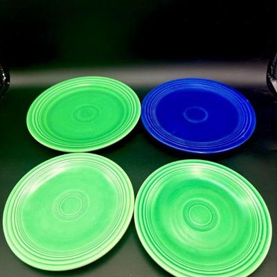 (4) 1960s Fiestaware Plates
https://ctbids.com/estate-sale/31612/item/3566049/4-1960s-Fiestaware-Plates
