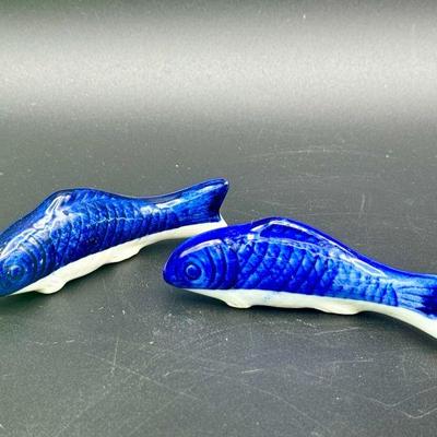 Ceramic Fish Chopstick Rests
https://ctbids.com/estate-sale/31612/item/3566202/Ceramic-Fish-Chopstick-Rests