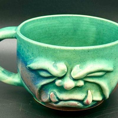 Signed Gargoyle Coffee Mug
https://ctbids.com/estate-sale/31612/item/3566042/Signed-Gargoyle-Coffee-Mug