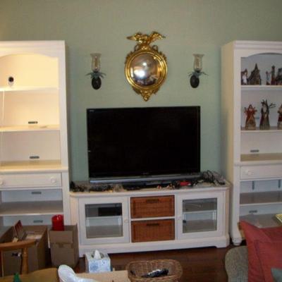 ***BIN*** Vintage Broyhill Furniture "Pleasant Isles" White 3pcs. Media Wall Unit - $ 400.00