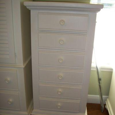 ***SOLD*** Vintage Broyhill Furniture "pleasant Isles" Collection 6 Drawer Lingerie Dresser - 225.00