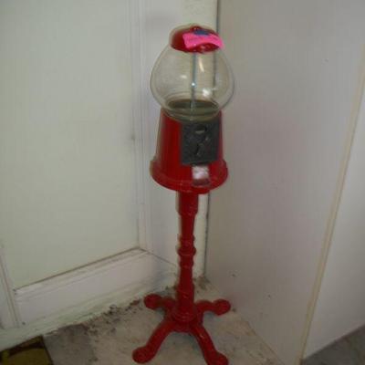 Bubblegum dispenser