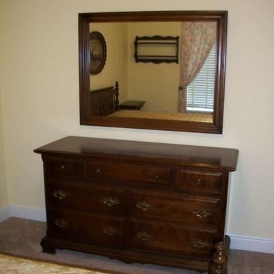7 Drawer Dresser with mirror included in Vintage Ethan Allen Full Bedroom set.