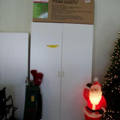 Large 2 door cabinetM
