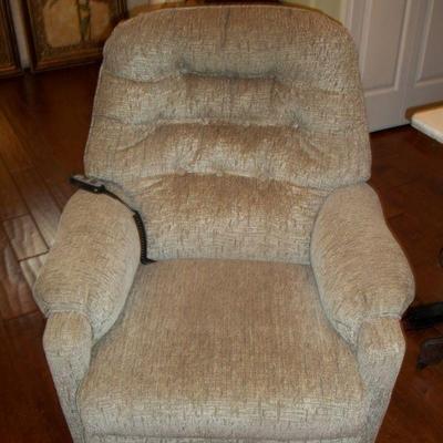 ***BIN*** Best Electric Lift LADIES Tan Recliner - $180.00