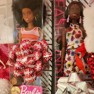 Sale Photo Thumbnail #126: Barbie Fashionistas | 105 & 106