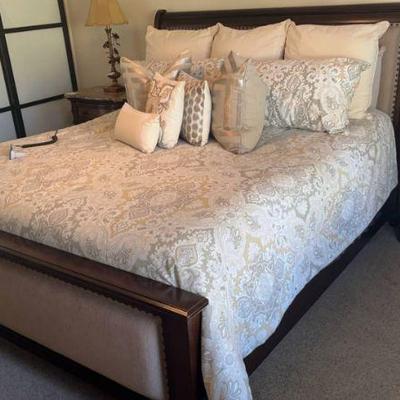Tt111v cal king wood bed with tempur pedic mattress