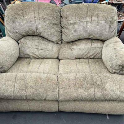 Ct124 green loveseat