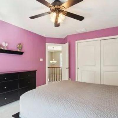 Pottery Barn full bedroom set, very good condition.  