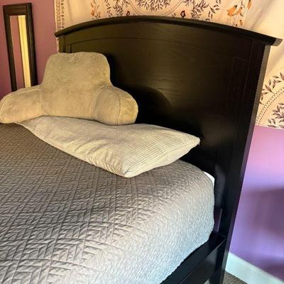 Pottery Barn Full Bed