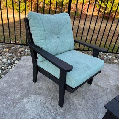 Pollywood outdoor furniture, excellent condition