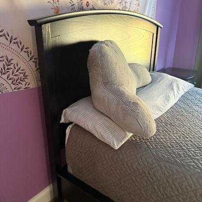 Pottery Barn Full Bed
