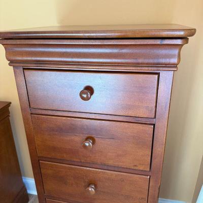 Young America Lingerie Chest