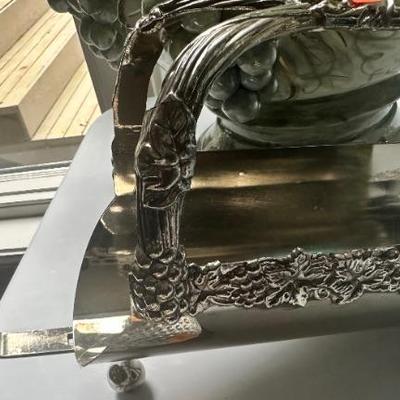 Wine holder