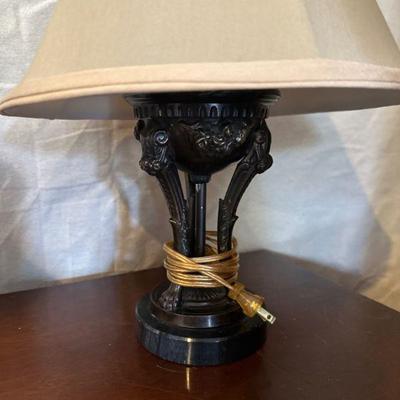 Table lamp