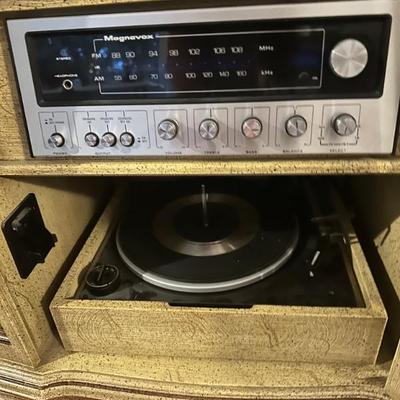Magnavox stereo / record player