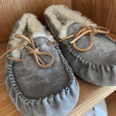 UGG