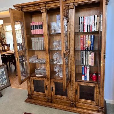 CHINA CABINET