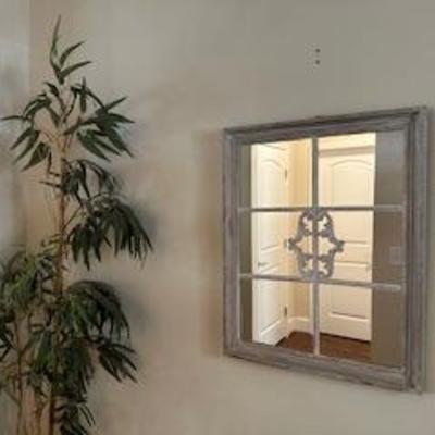 Wall mirror
