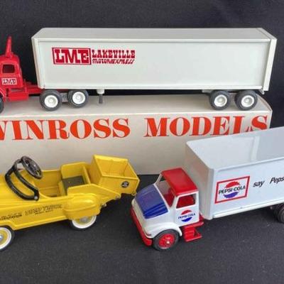 Two Winross Metal Diecast Vehicles * Pepsi Cola * LME Lakeville * Hallmark Dump Truck