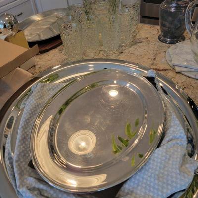 Holiday table serving pieces