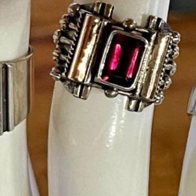 (3) Sterling Silver Rings (2) W 18K Gold Accents - Amethyst - Garnet & Black Onyx - Size 4-5 - Weight 13.06