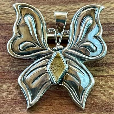 Sterling Silver Repousse Butterfly With Jasper Stone Handmade - Total Weight 13.6 Grams 