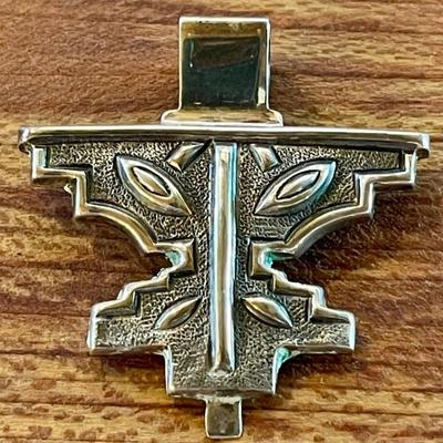 Sterling Silver Repousse Handmade Pendant - Total Weight - 10.2 Grams 