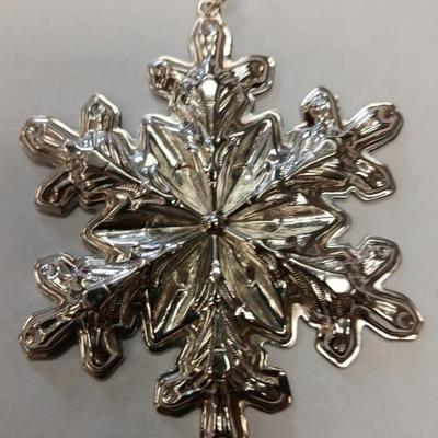 Gorham 1973 sterling silver christmas snowflake ornament jm3146 1)