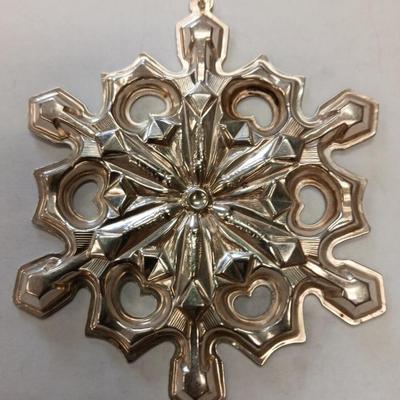 Gorham 1979 sterling silver christmas snowflake ornament jm3157 1