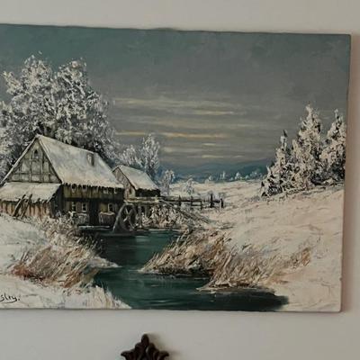 Lots of attractive and decorative oil paintings