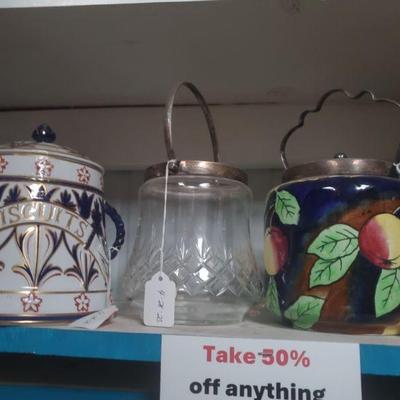 Biscuit barrels 