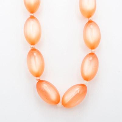 Oval Peach Beads Necklace