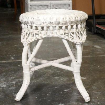 White Wicker Side Table/Stool