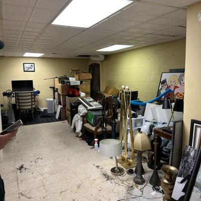 Estate sale photo