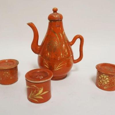 1081	CHINESE PORCELAIN TEAPOT W/3 COVERED CUPS, MARKED ON BASE TAO-KWANG PERIOD, TEAPOT APPROXIMATELY 7 IN HIGH
