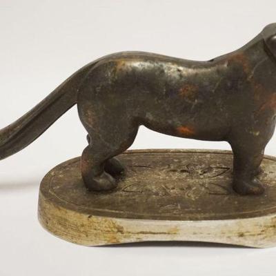1024	ANTIQUE METAL DOG NUT CRACKER, APPROXIMATELY 5 IN X 12 IN X 6 IN HIGH
