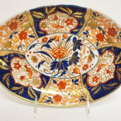 1035	OVAL IMARI BOWL, APPROXIMATELY 7 1/2 IN X 10 1/4 IN
