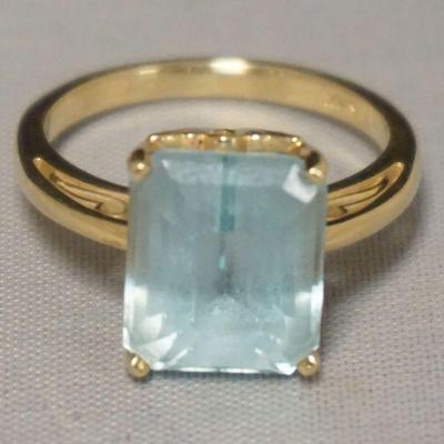 Sale Photo Thumbnail #68: 1068	AQUAMARINE STONE RING MARKED INSIDE 5 14K, SIZE 6 1/4, 3 DWT INCLUDING STONE
