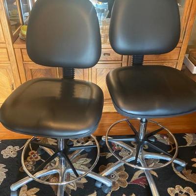 Swivel barstool height chairs