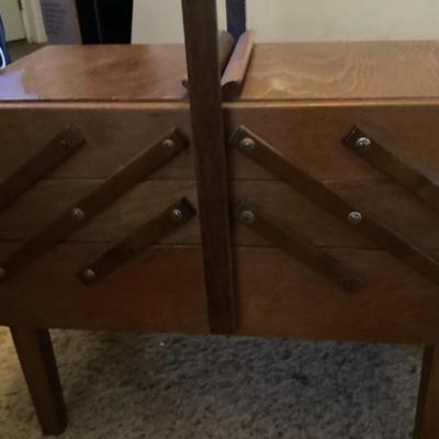 Wood sewing box accordion style