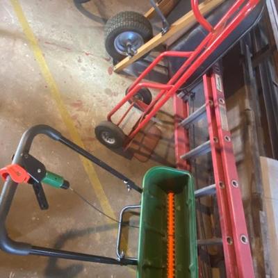 Spreader , hand trucks