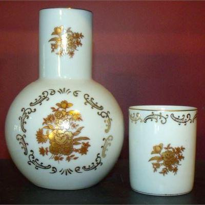 Lot 032  
Tumble Up carafe & cup