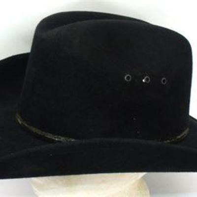 Lot 034   
Lone Star Hat Cowboy