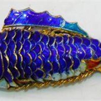 Lot 003   
Articulated Fish 4 1/2