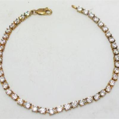 Lot 024   
Sterling bracelet straight line