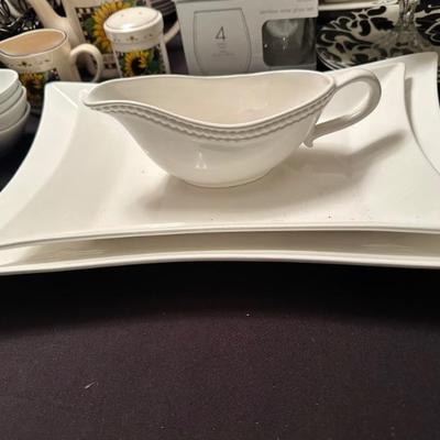 Gravy boat & serving dishes