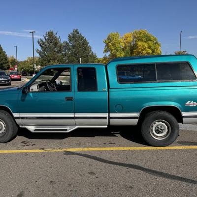 1995 k2500 diesel 
68k miles
Runs and drives great 