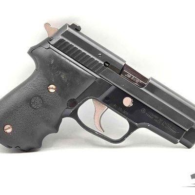 #1312 • Sig Sauer P229 .40 S&W Semi-Auto Pistol
