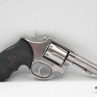#1538 • Smith & Wesson 64-3 .38 S&W Revolver
